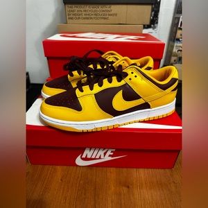 Nike Dunk Low “Arizona State” size 9